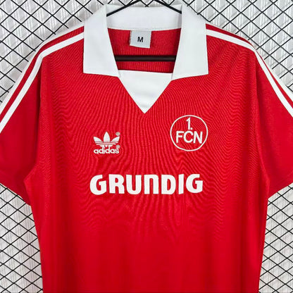Jersey 1977/1980 1. FC Nurnberg Local Manga corta Versión Fan Retro
