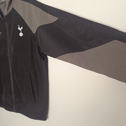 Rompeviento 2025 Tottenham