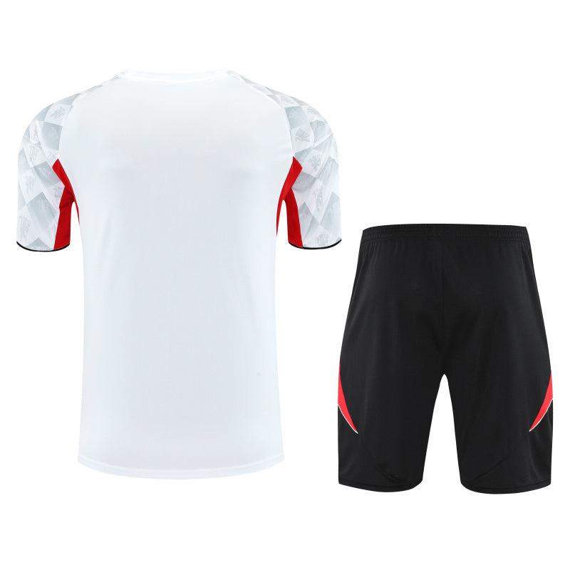conjunto entrenamiento 2025/26 manchester united