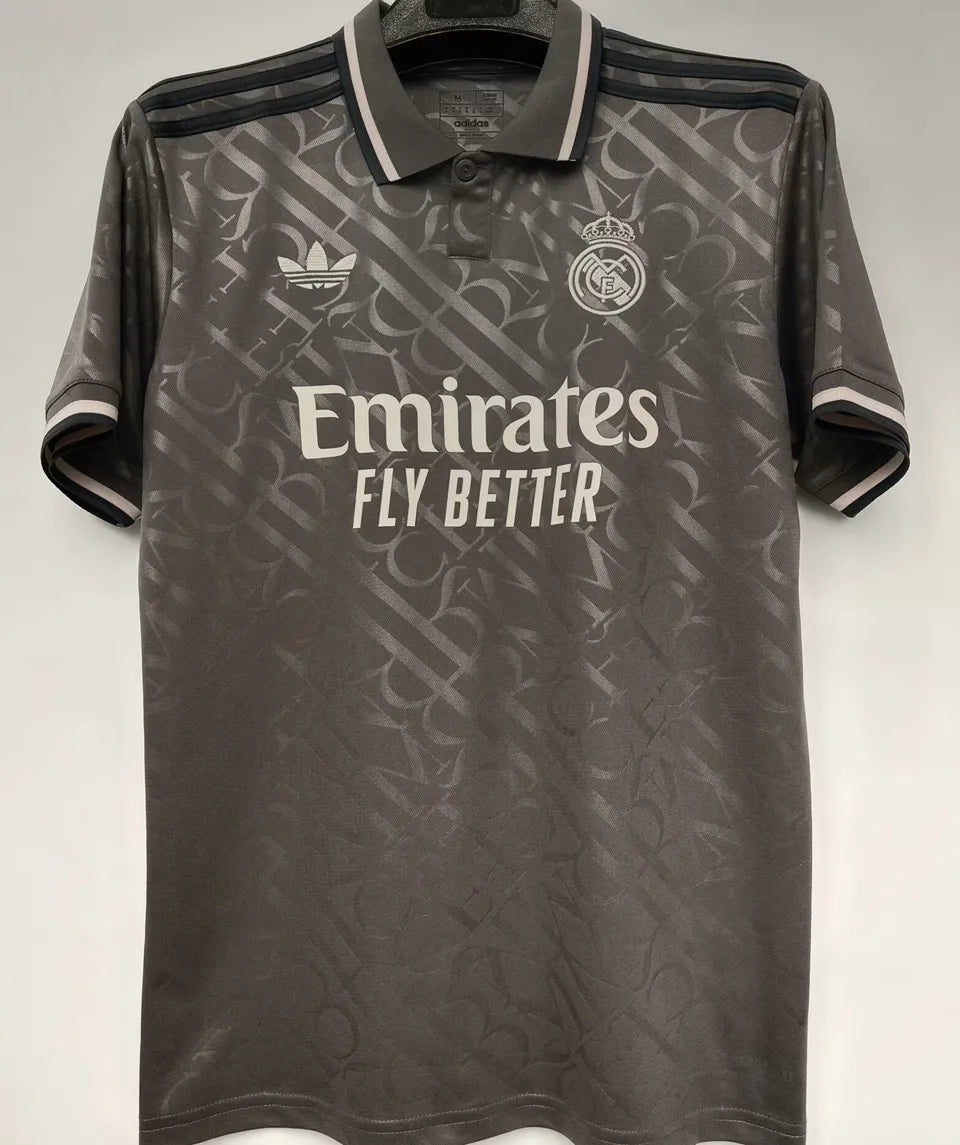 Jersey 2024/25 Real Madrid Tercero Manga corta Versión Fan