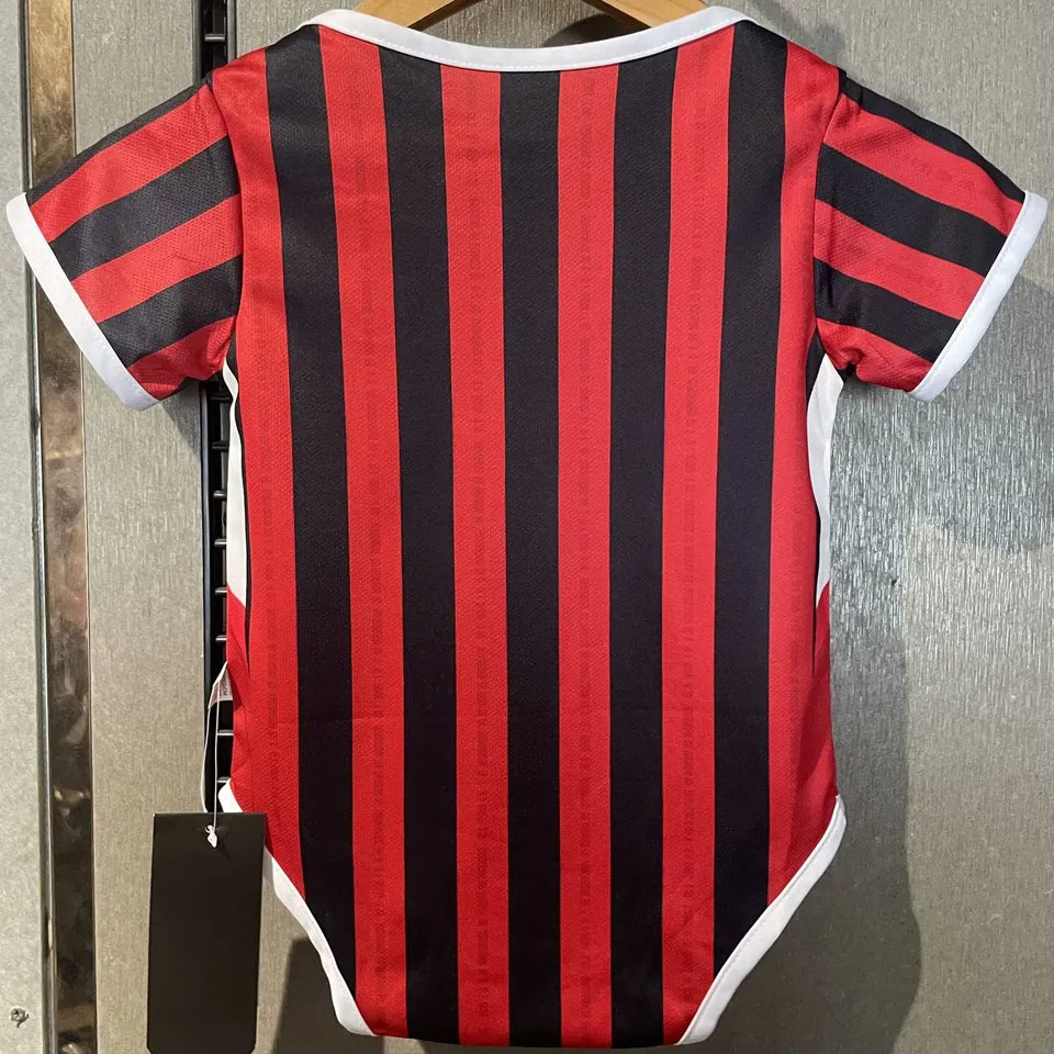 Jersey 2024/25 AC Milan Local Manga corta Versión Fan