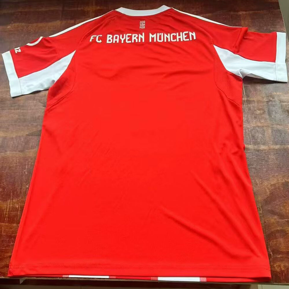 Jersey 2025/26 Bayern Munich Local Manga corta Versión Fan