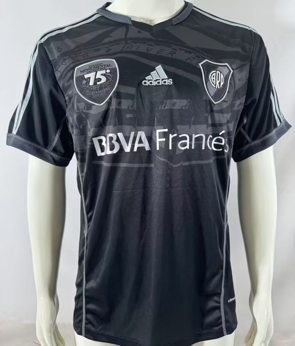 Jersey 2013/14 River Plate Especial Manga corta Versión Fan Retro