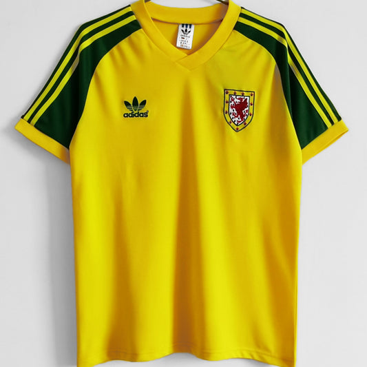 1982 Wales Visitante Versión Fan Selecciones Retro