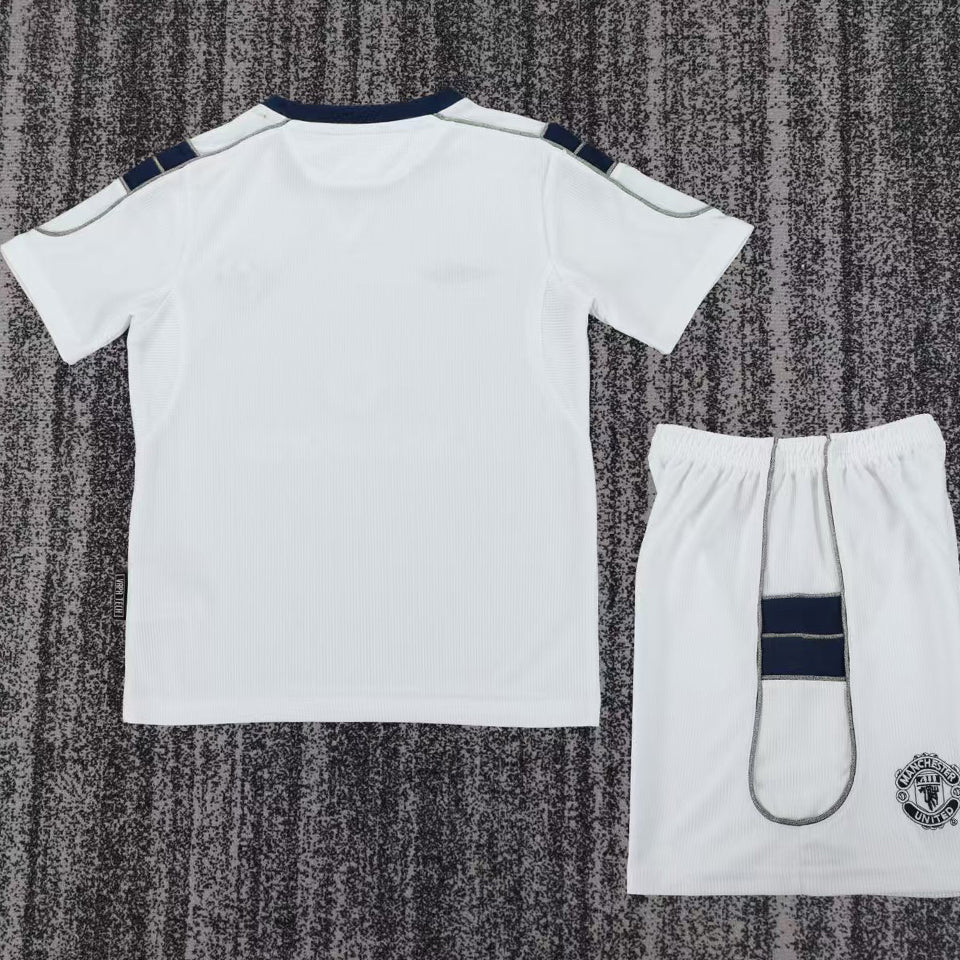 Jersey 2000 Manchester United Visitante Manga corta Niño Retro