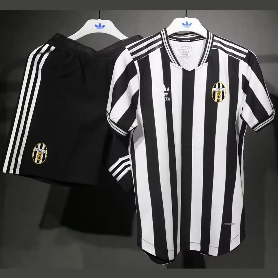 Jersey 2025 Juventus Local Manga corta Versión Jugador Retro