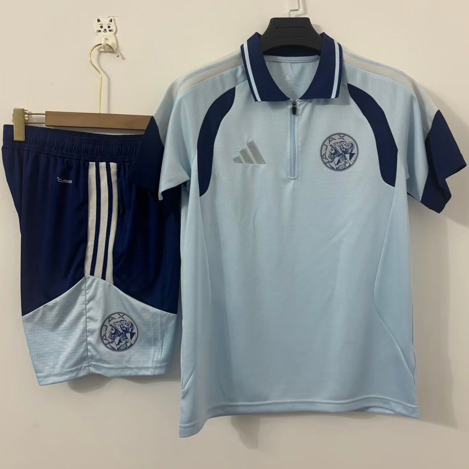 conjunto entrenamiento 2026/27 ajax