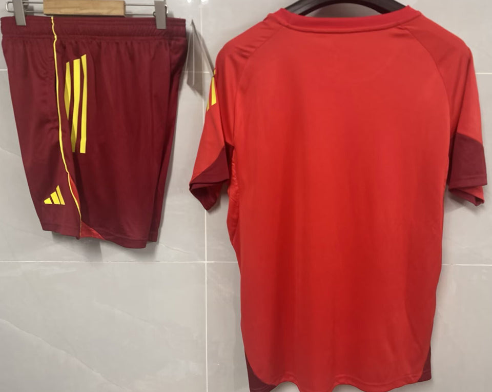 conjunto entrenamiento 2025/26 nottingham forest