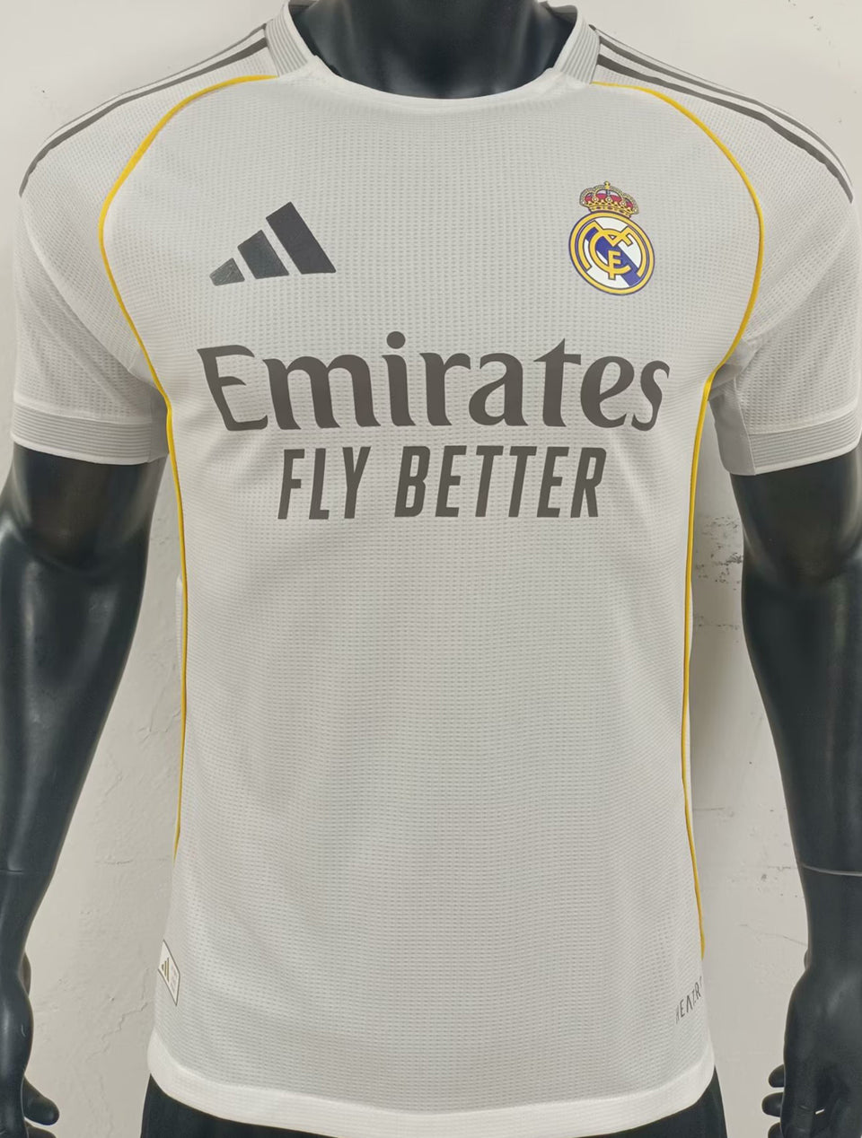 Jersey 2025/26 Real Madrid Local Manga corta Versión Jugador