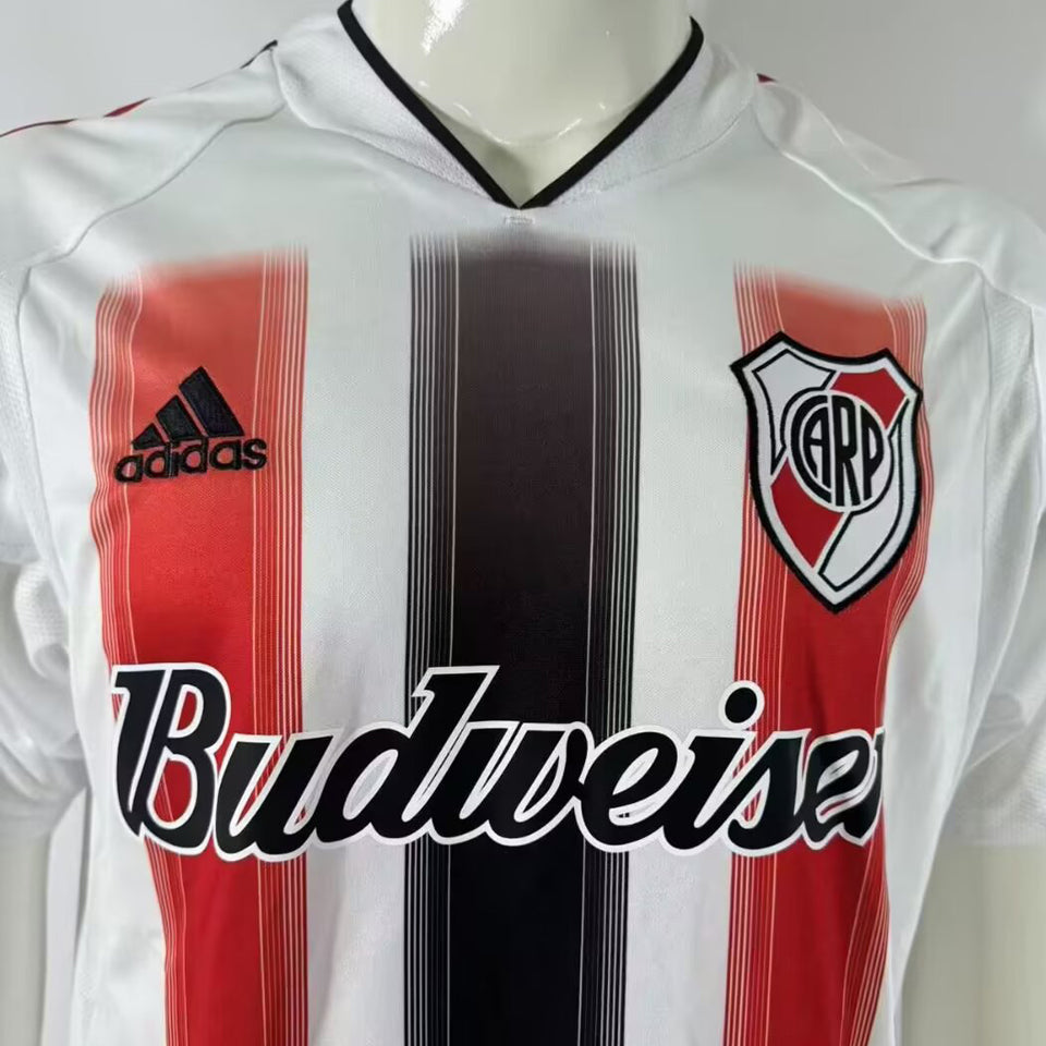 Jersey 2004/05 River Plate Tercero Manga corta Versión Fan Retro