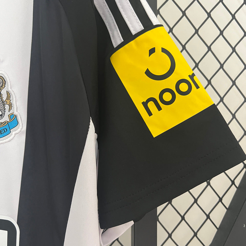 Jersey 2024/25 Newcastle Local Manga corta Versión Fan