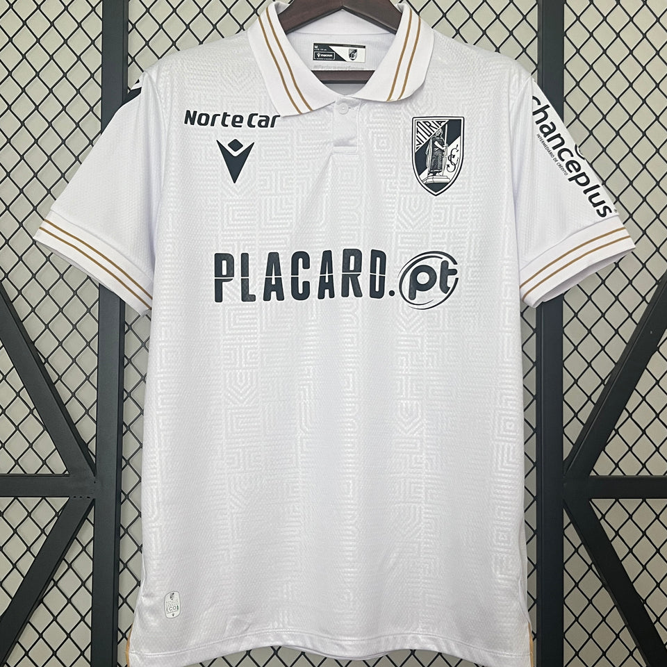 Jersey 2024/25 Vitoria Guimaraes Local Manga corta Versión Fan