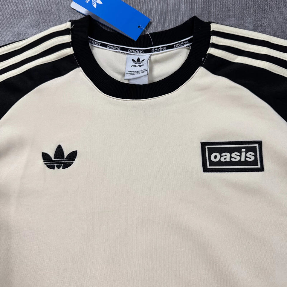 conjunto entrenamiento 2026 ad x oasis khaki retro
