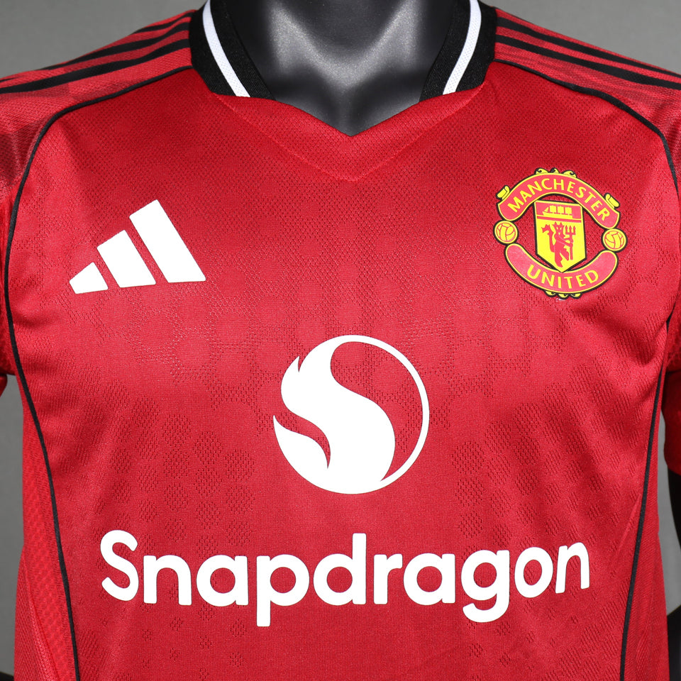 jersey 2025/26 manchester united local manga corta versión jugador