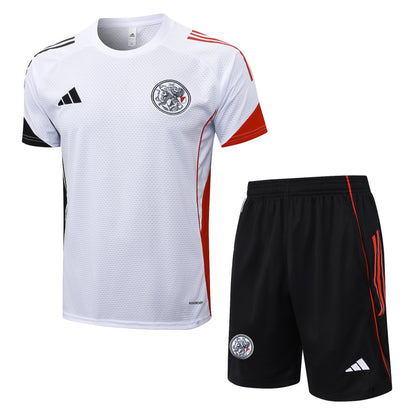 Conjunto Entrenamiento 2025/26 Ajax