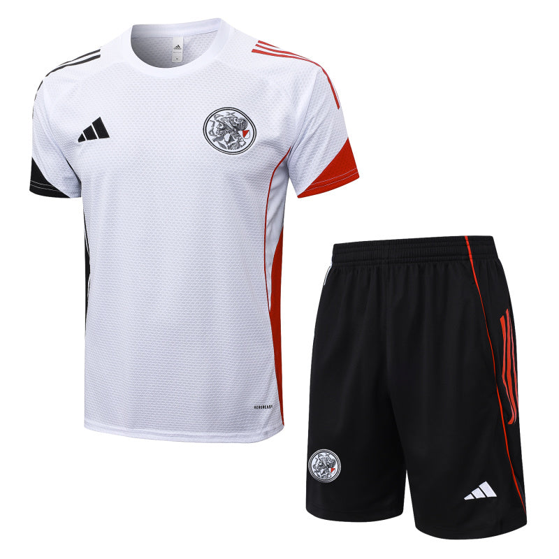 Conjunto Entrenamiento 2025/26 Ajax