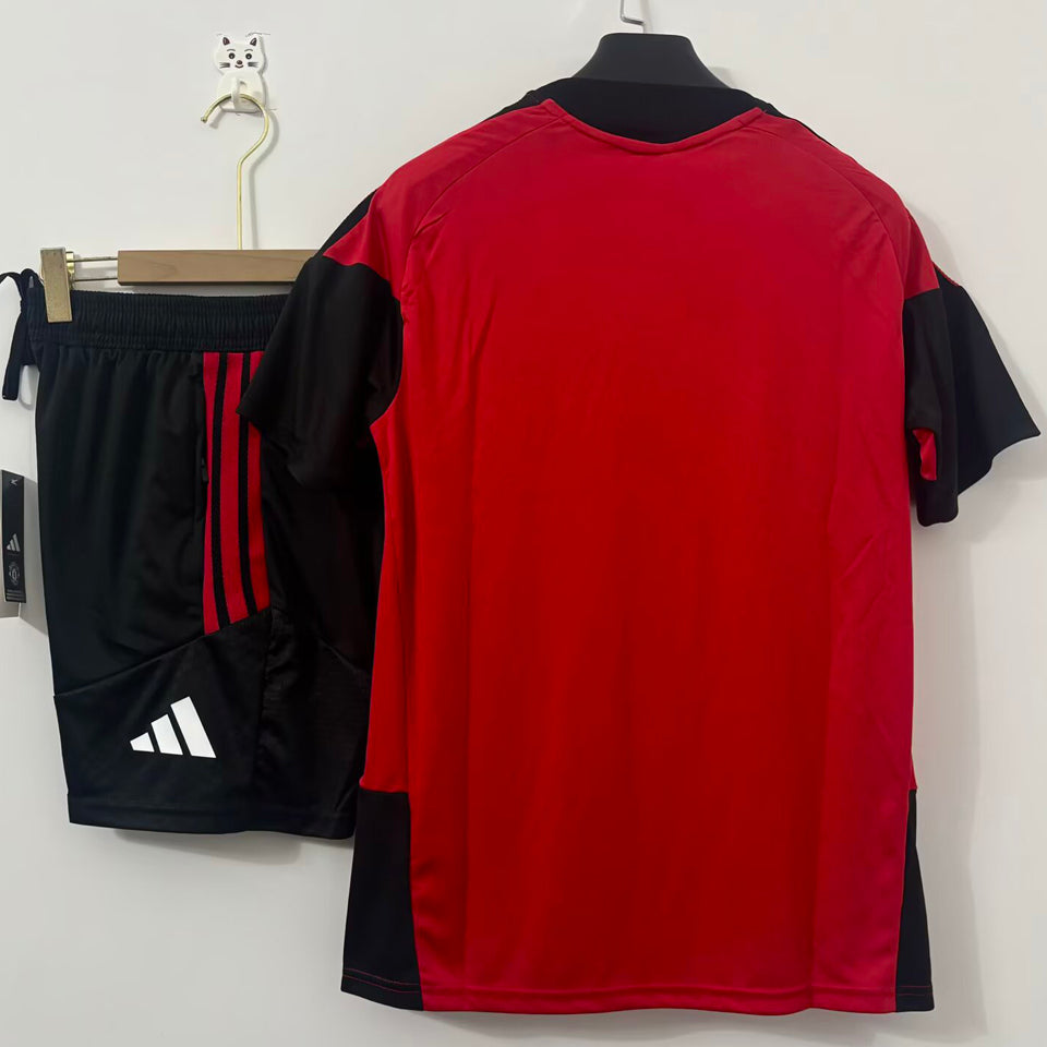 conjunto entrenamiento 2026/27 manchester united