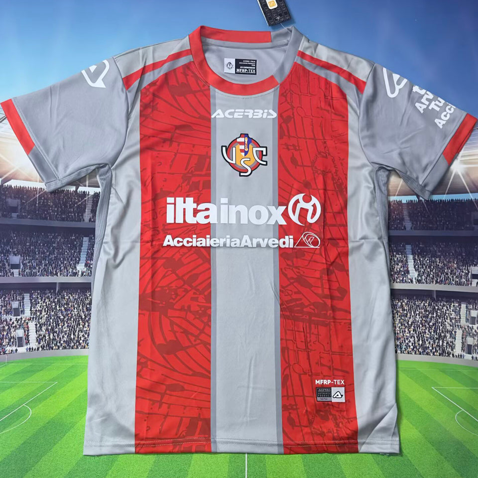 Jersey 2025/26 Cremona Local Manga corta Versión Fan