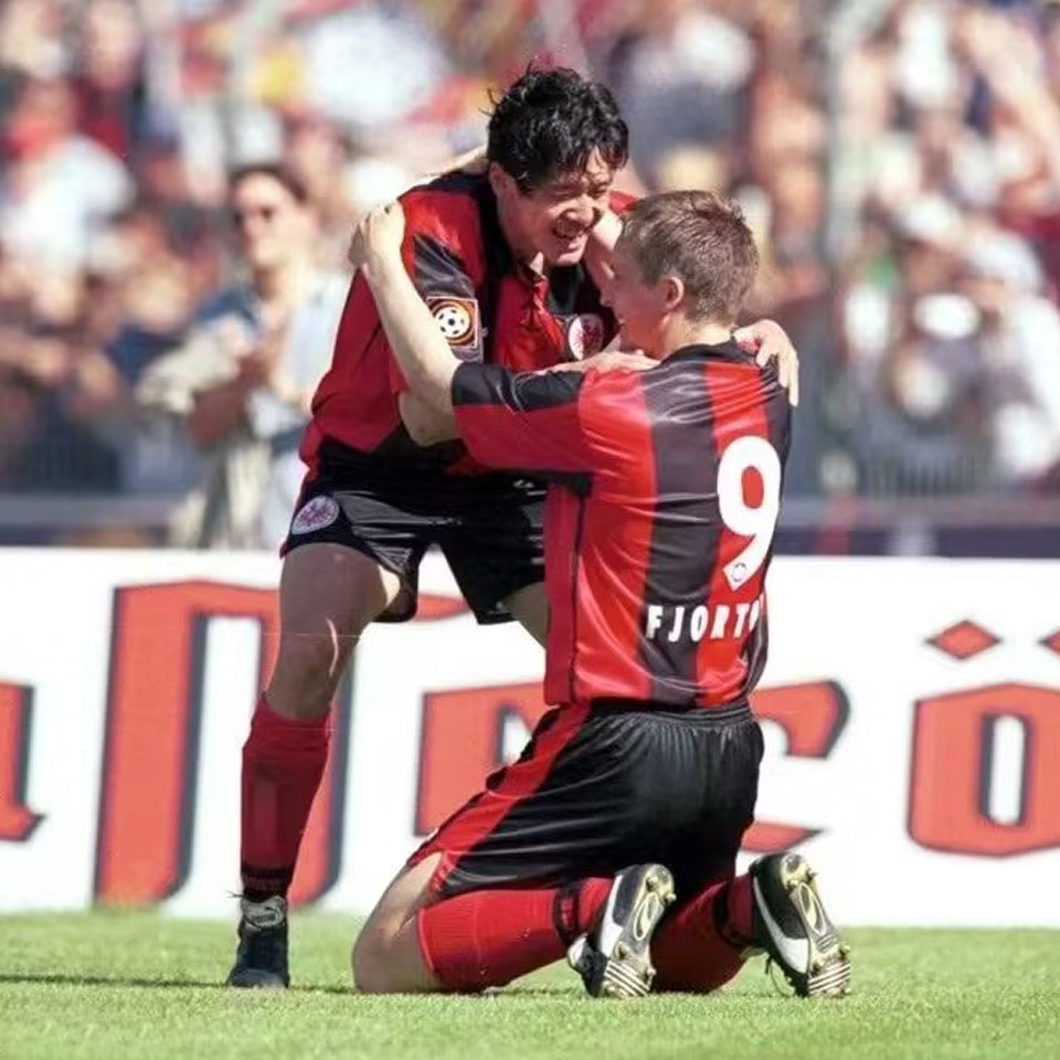 jersey 1998/2000 frankfurt local manga corta versión fan retro