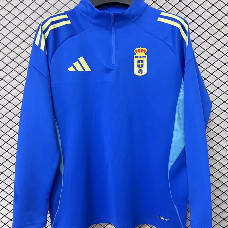 conjunto entrenamiento 2026 real oviedo