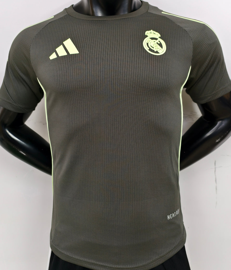 Jersey 2025/26 Real Madrid Especial Manga corta Versión Jugador