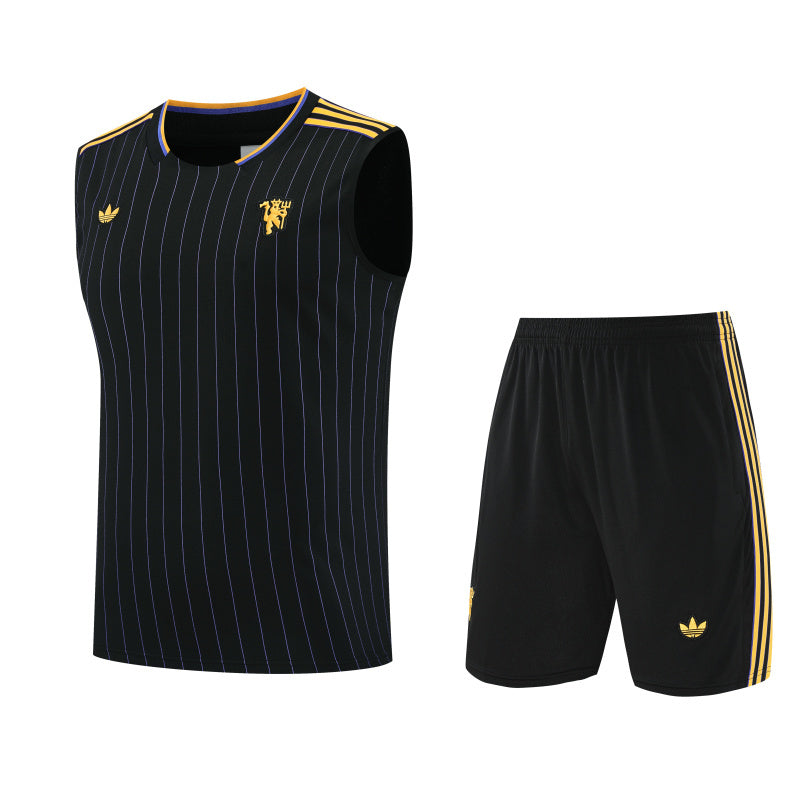 conjunto entrenamiento 2025/26 manchester united