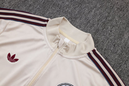 Conjunto Entrenamiento 2025/26 Ajax