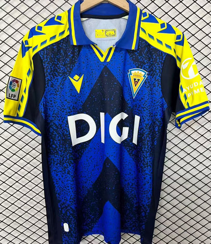 Jersey 2026/27 Cadiz Especial Manga corta Versión Fan Retro