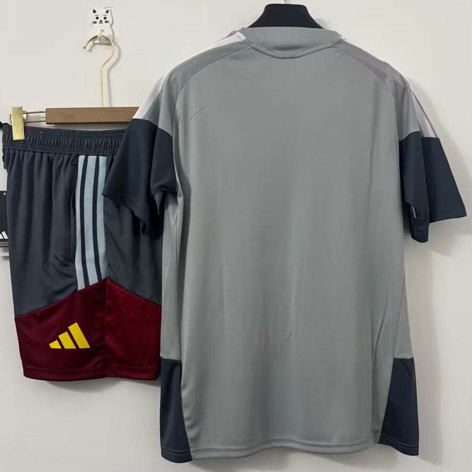 conjunto entrenamiento 2026/27 aston villa