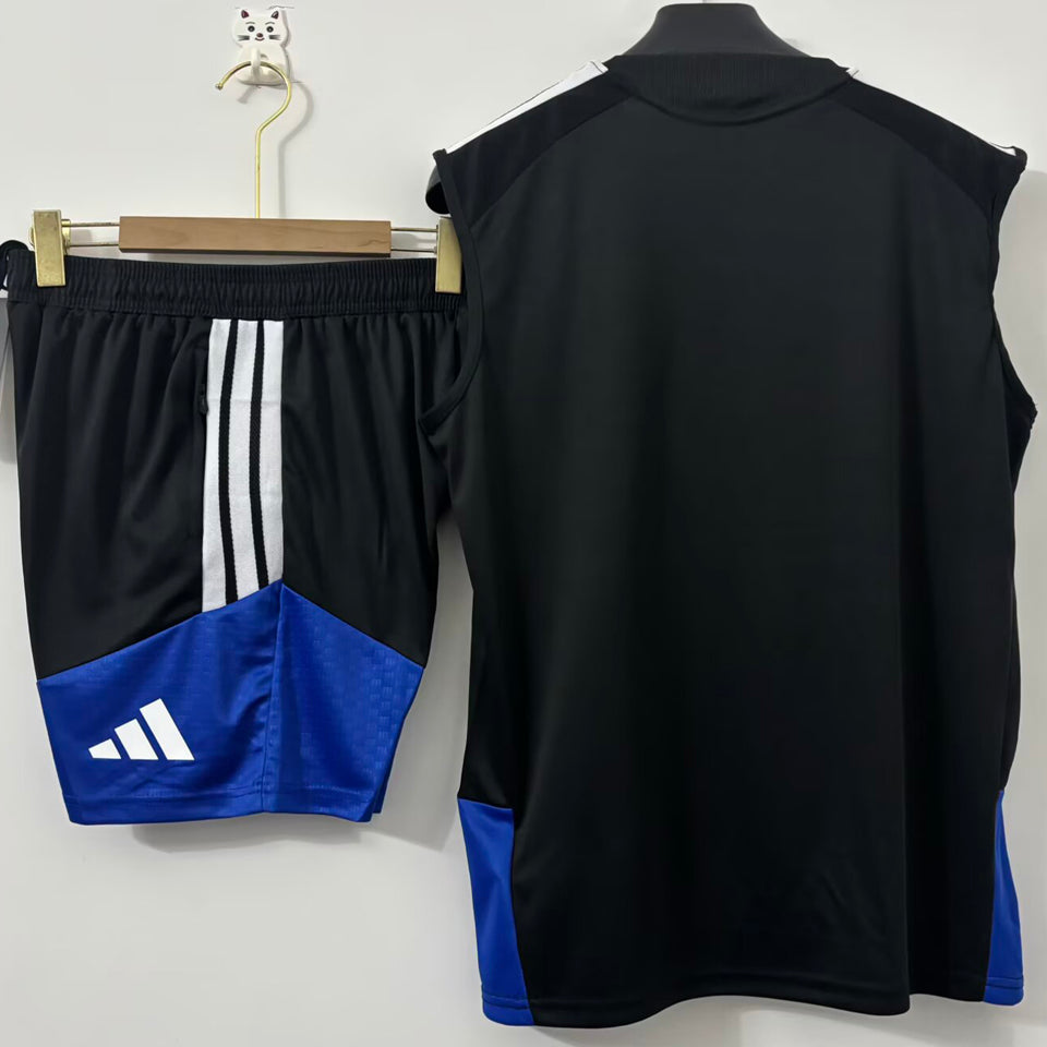 conjunto entrenamiento 2026/27 leeds united