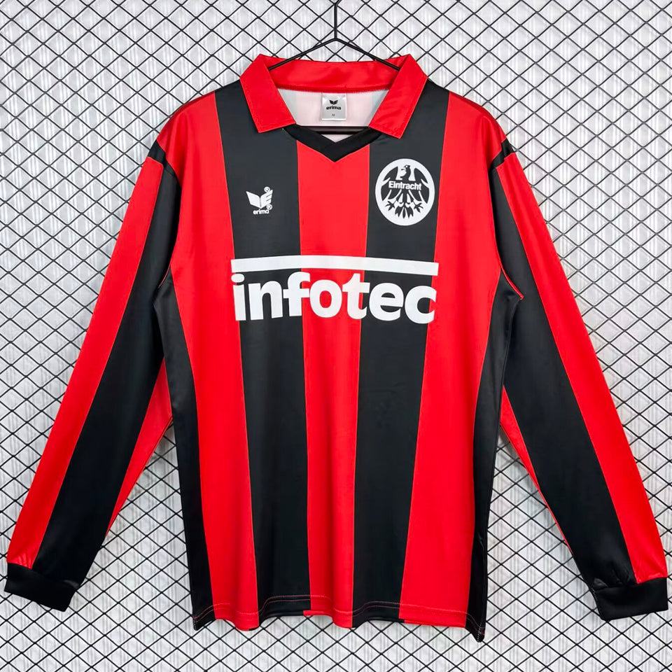 jersey 1983/1984 frankfurt local manga larga versión fan retro
