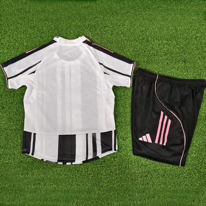 Jersey 2025/26 Juventus Local Manga corta Versión Jugador