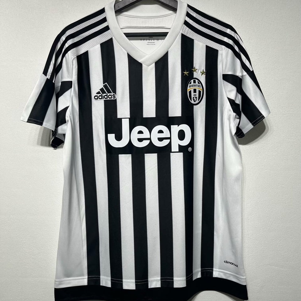 Jersey 2015/16 Juventus Local Manga corta Versión Fan Retro
