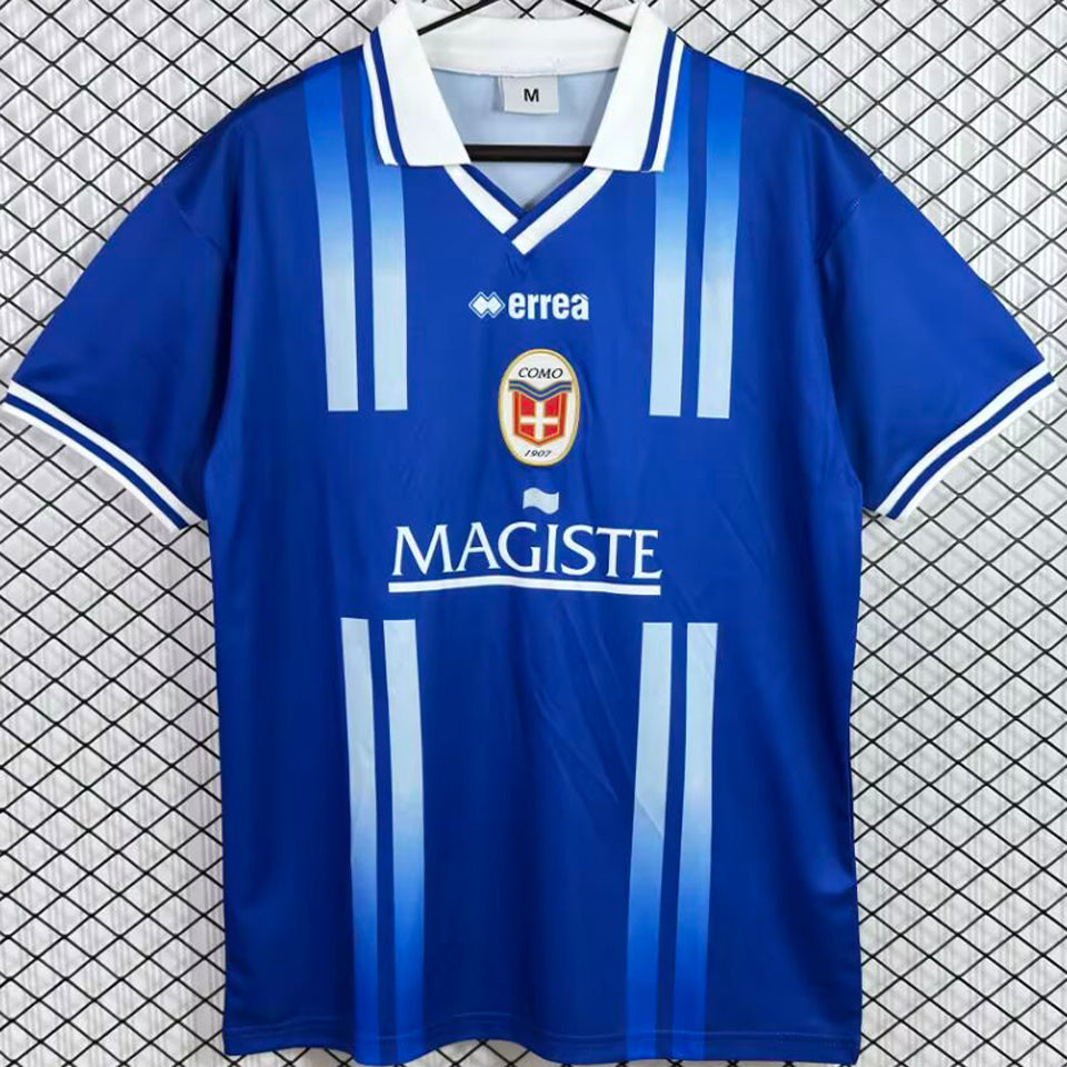 jersey 2001/2002 como local manga corta versión fan retro