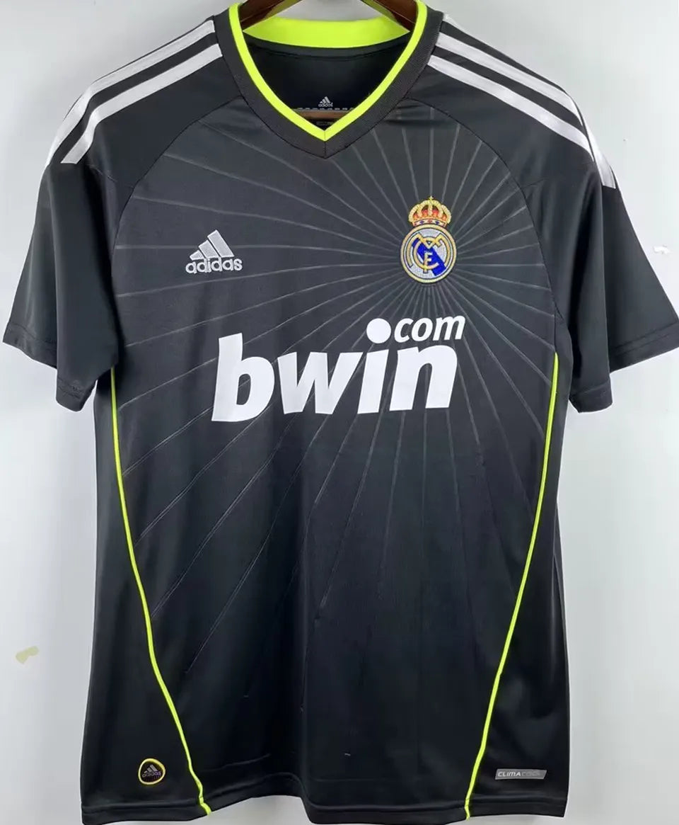 Jersey 2010/11 Real Madrid Visitante Manga corta Versión Fan Retro