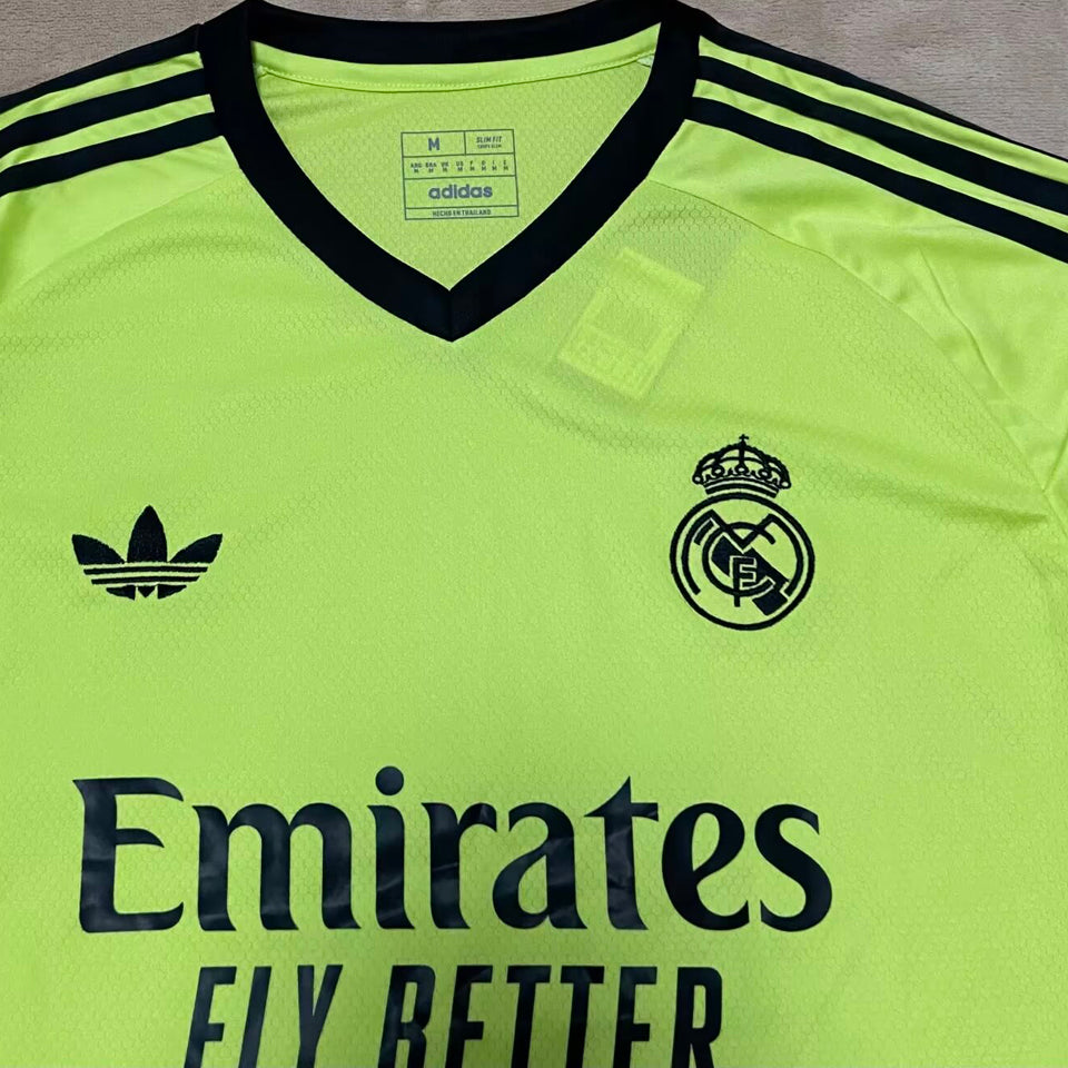 Jersey 2024/25 Real Madrid Portero Manga corta Versión Fan