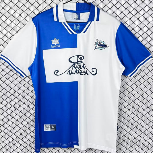 Jersey 2000/2001 Alaves Local Manga corta Versión Fan Retro