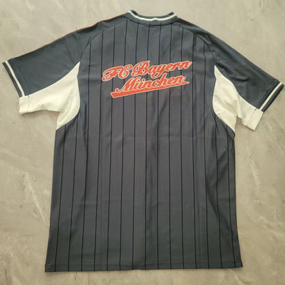 Jersey 2025/26 Bayern Munich Especial Manga corta Versión Fan Retro