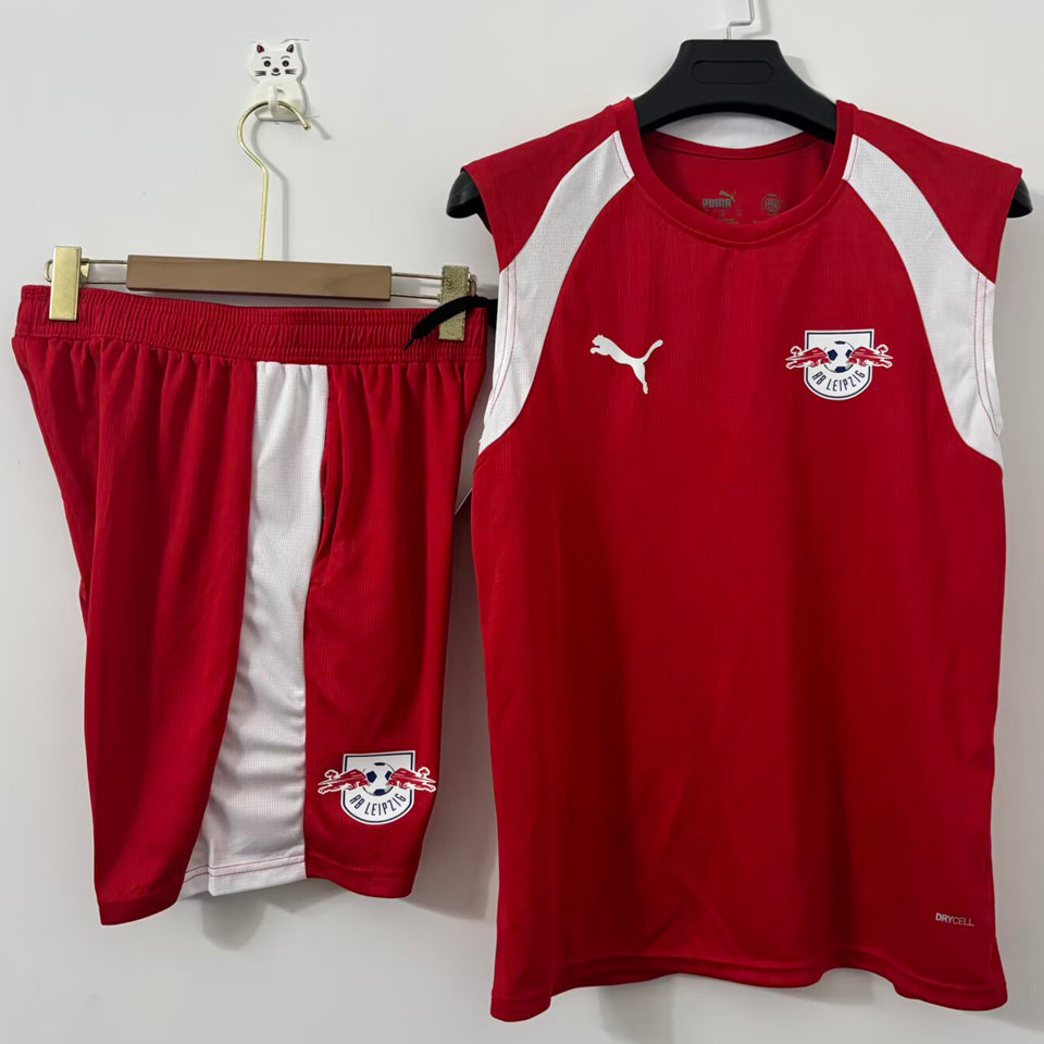 conjunto entrenamiento 2026/27 leipzig