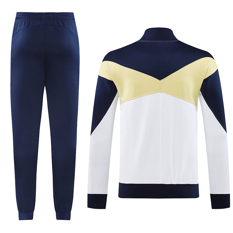 conjunto casual 2025 pumas unam