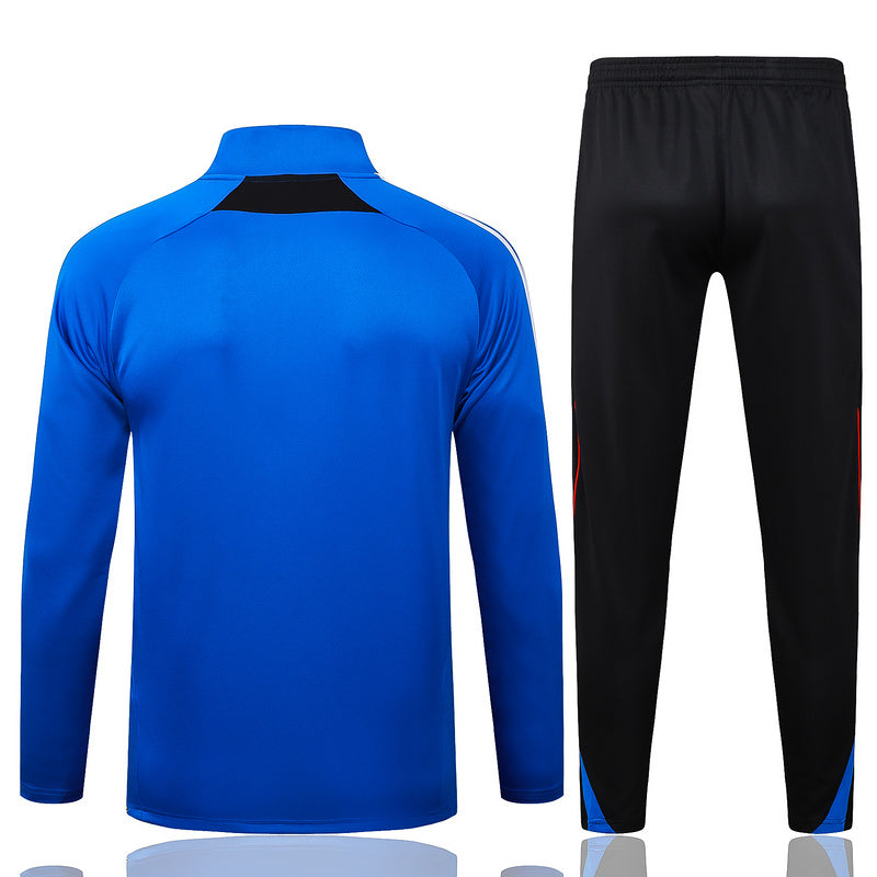 conjunto entrenamiento 2025/26 manchester united
