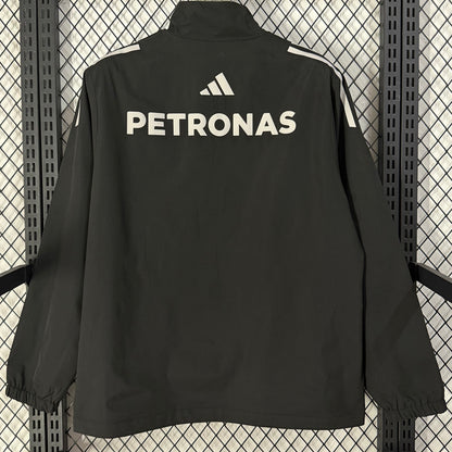 Rompeviento 2026/27 Mercedes AMG Petronas F1