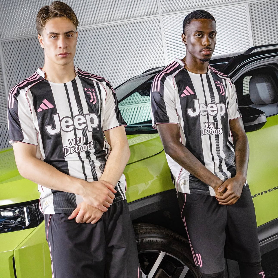 2025/26 Juventus Local Versión Jugador Shorts/ Pantalones