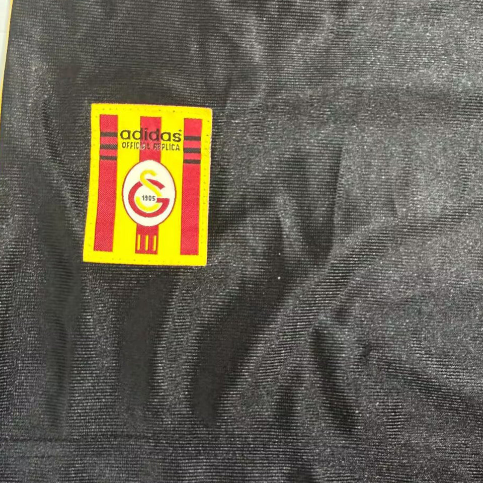 Jersey 1999/2000 Galatasaray Tercero Manga corta Versión Fan Retro