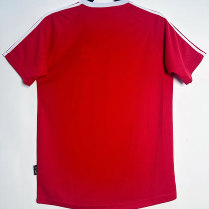 Jersey 2001/02 Bayern Munich Local Manga corta Versión Fan Retro