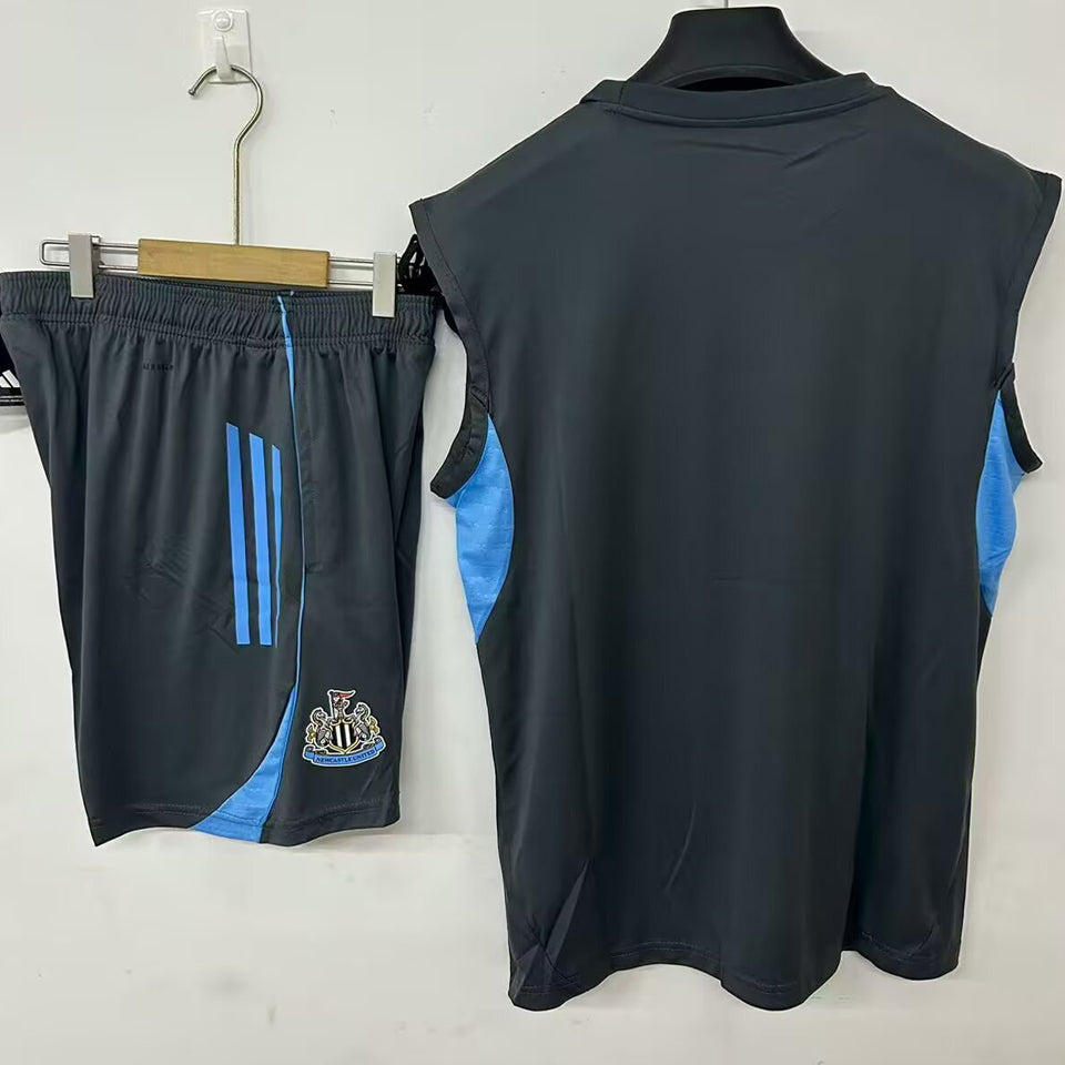 Conjunto Entrenamiento 2025/26 Newcastle