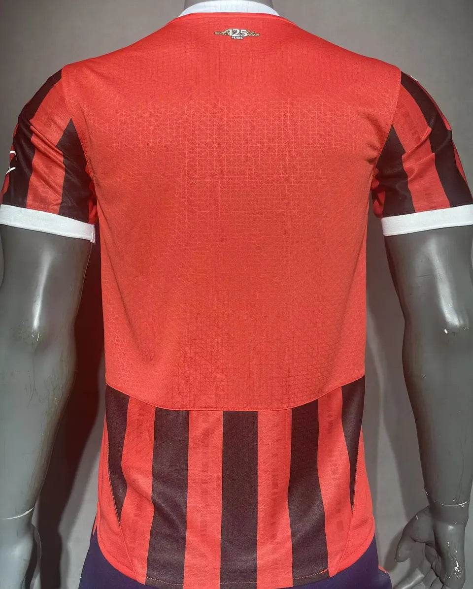 Jersey 2024/25 AC Milan Local Manga corta Versión Jugador