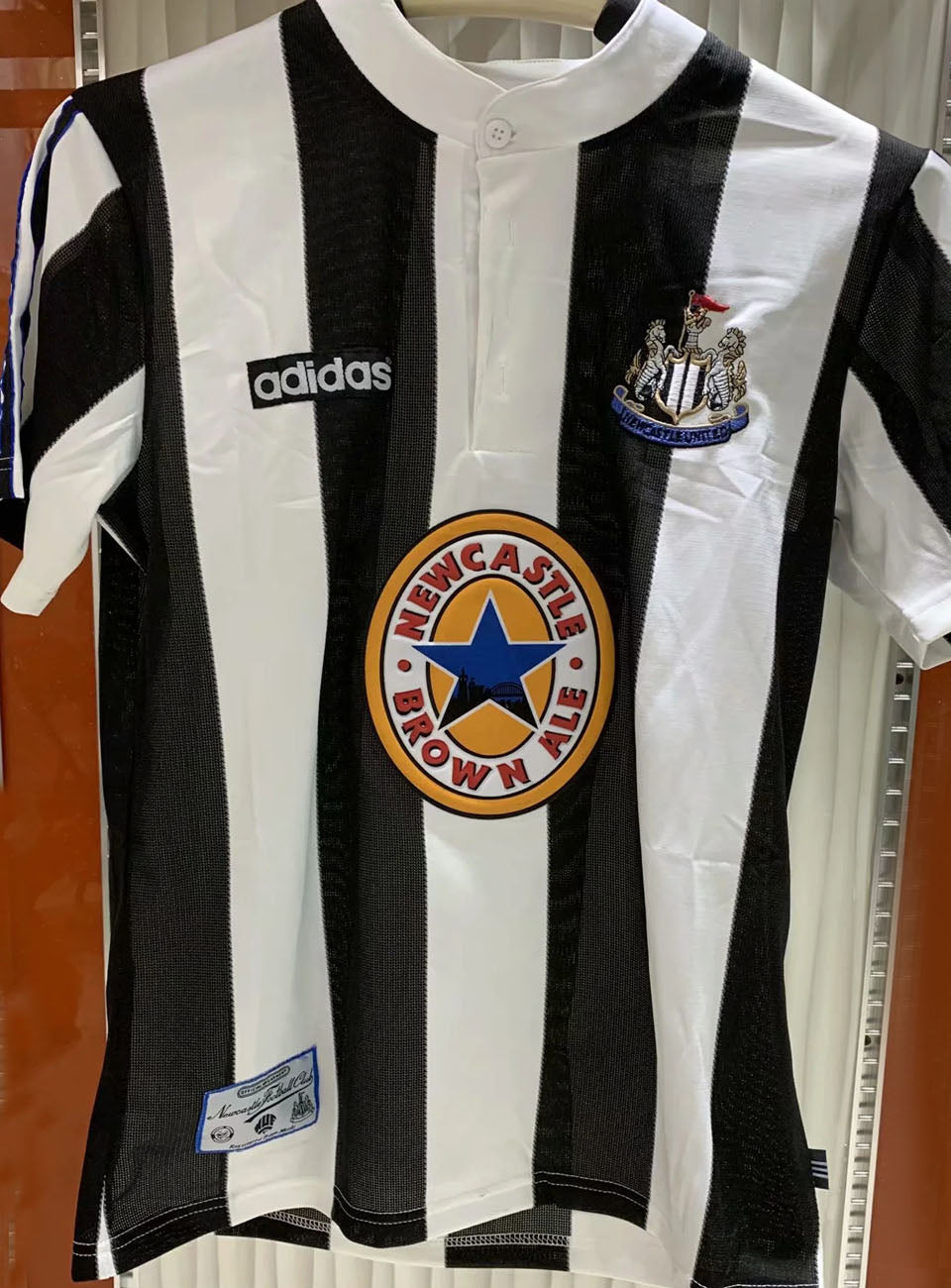 Jersey 1995 Newcastle Local Manga corta Versión Fan Retro
