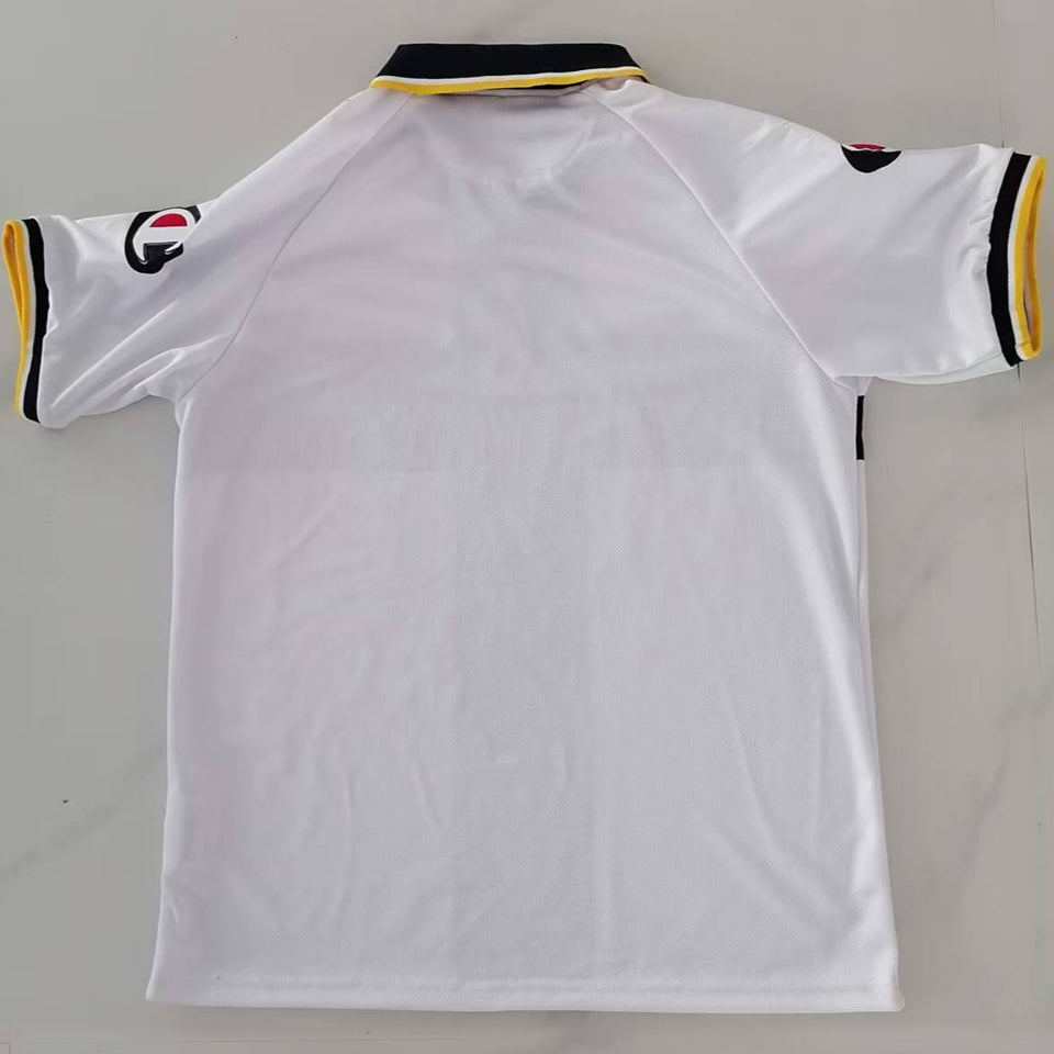 Jersey 2005/2006 Parma Local Manga corta Versión Fan Retro