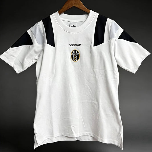 Jersey 2026/27 Juventus Especial Manga corta Versión Fan Retro